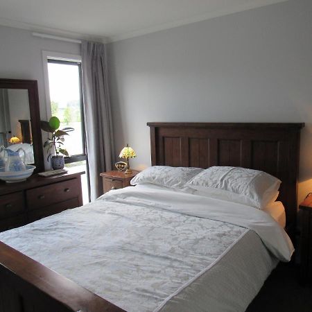 Llun Y Mynydd B&B Nelson Bagian luar foto
